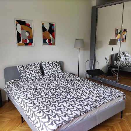 Park View, Close To River, Ac, Bauhaus Vibe, 2 Balconies Budapest Luaran gambar
